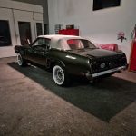 FORD MUSTANG